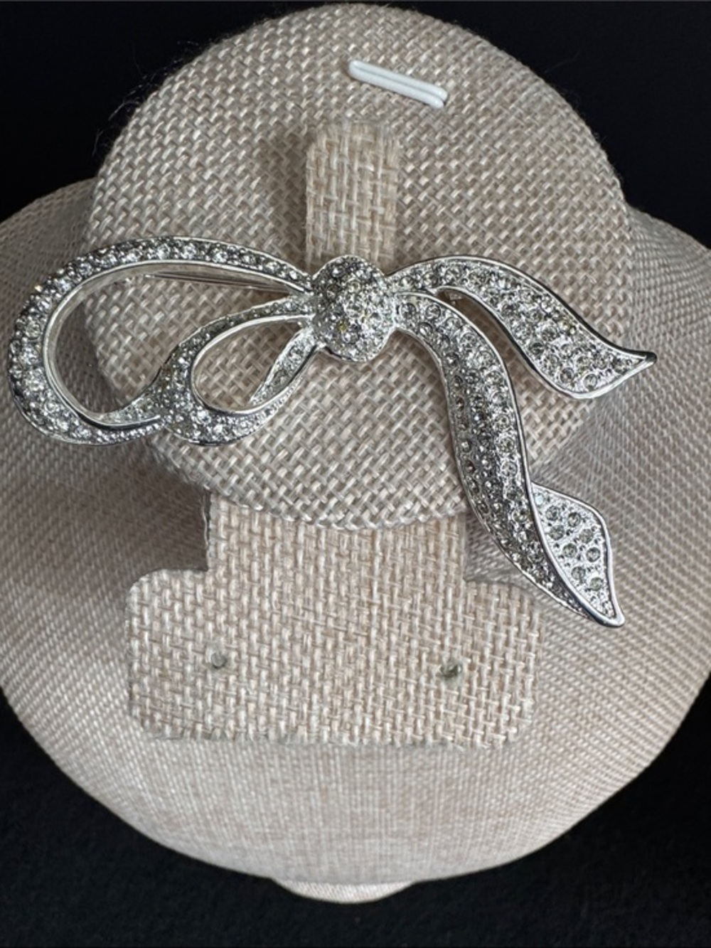 VTG Signed Napier Rhinestone Bow Brooch Silver Tone Ribbon Pin Crystal Pave MCM